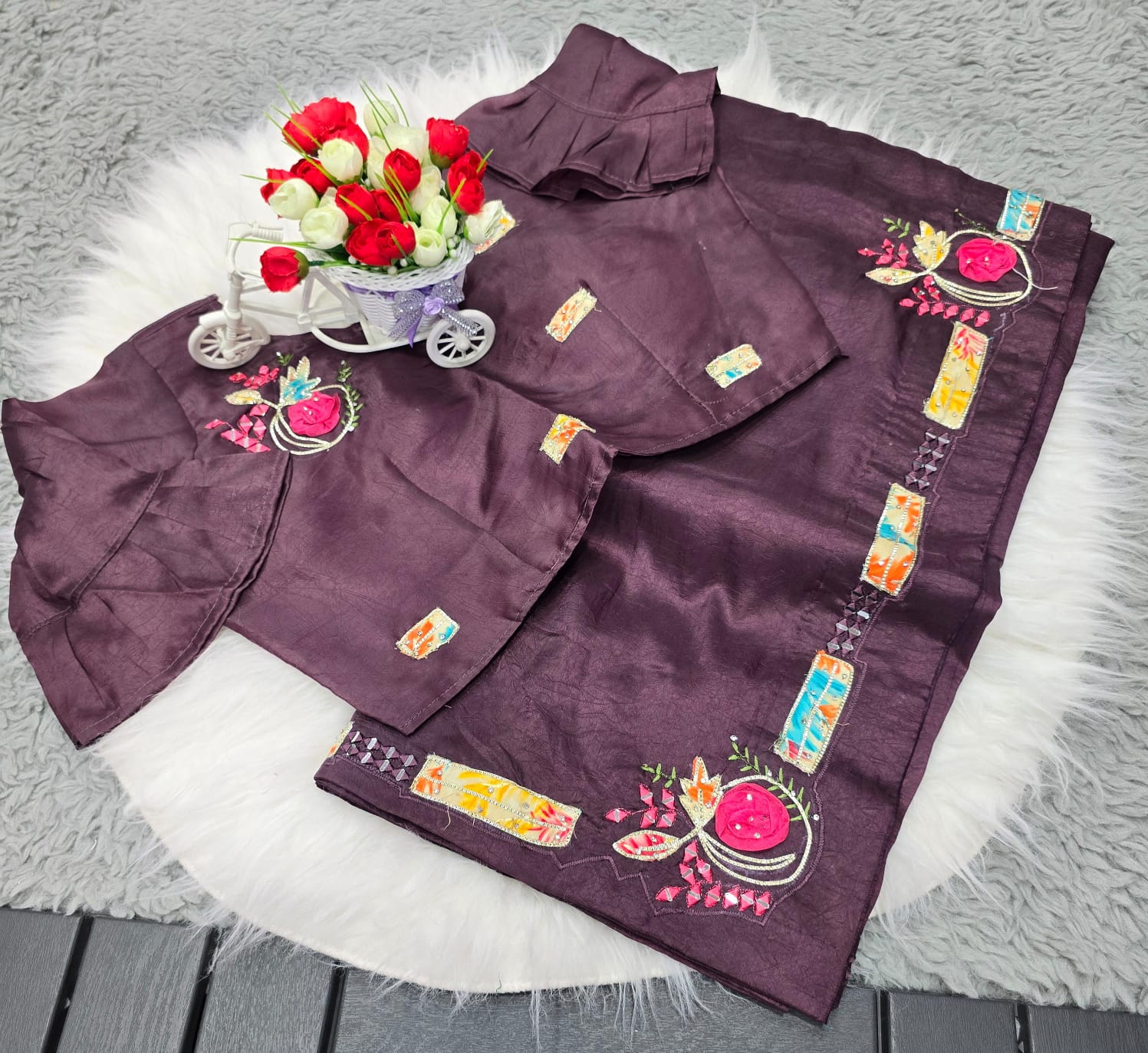 FABRIC GOLDEN CRYSTAL SAREE - Image 7