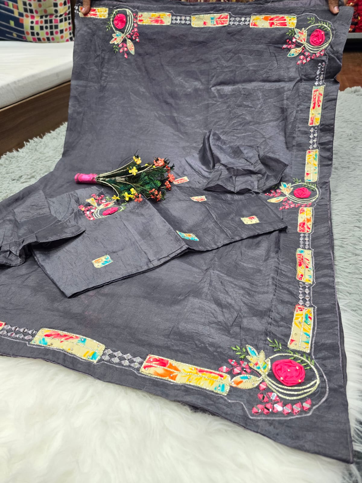 FABRIC GOLDEN CRYSTAL SAREE - Image 8